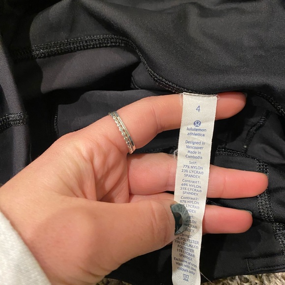 Never Worn! Lululemon crop leggings - Picture 3 of 6
